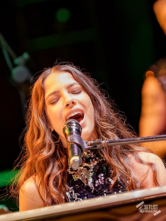 Debi Nova, foto 13