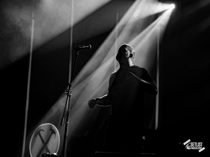 The Surrogate Band, foto 19